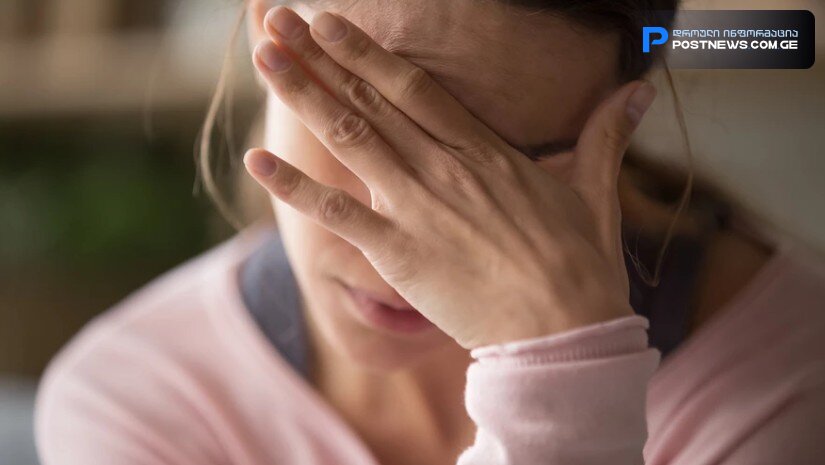 „თვითმკურნალობა არ იძლევა შედეგს“ - ნევროლოგი ასახელებს 3 საკვებს, რომელიც თავის ტკივილს იწვევს